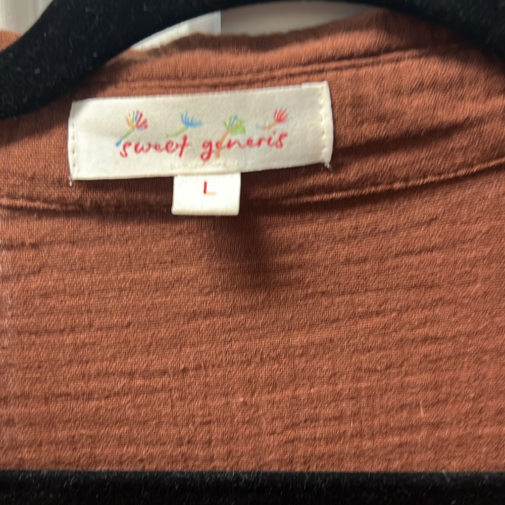 Muslin type button down - Picture 3 of 4